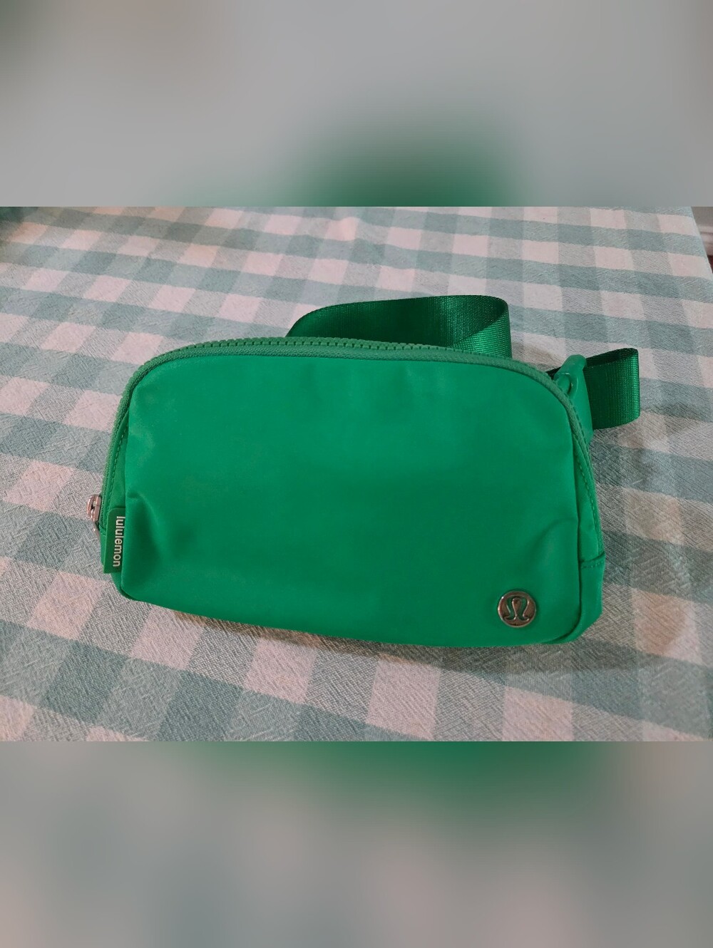 Lululemon 1L Green Everywhere Belt Bag